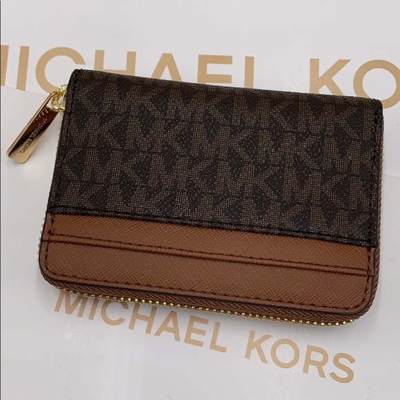 MICHAEL KORS JET SET TRAVEL MD ZA CARD CASE - Picture 14 of 16